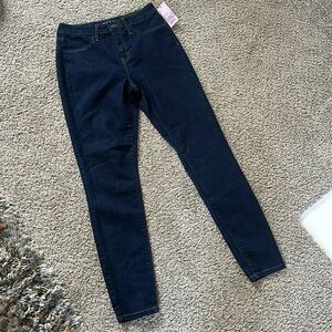 NWT Wild Fable High Rise Skinny Jeans Dark Wash Size 6 Stretch Denim